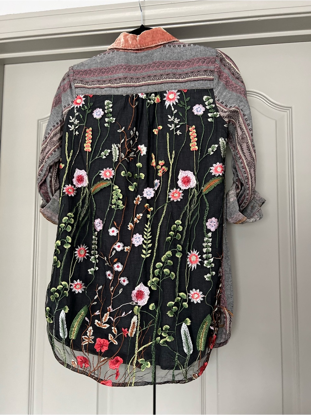 Soft Surroundings Elena Embroidered Mesh Back Velvet Collar Tunic PXS - Picture 6 of 7
